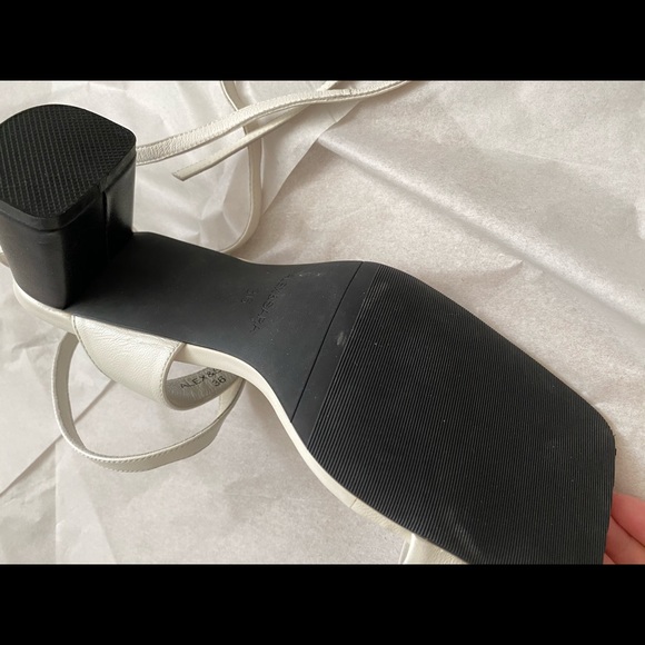 White tie sandals - Picture 3 of 4